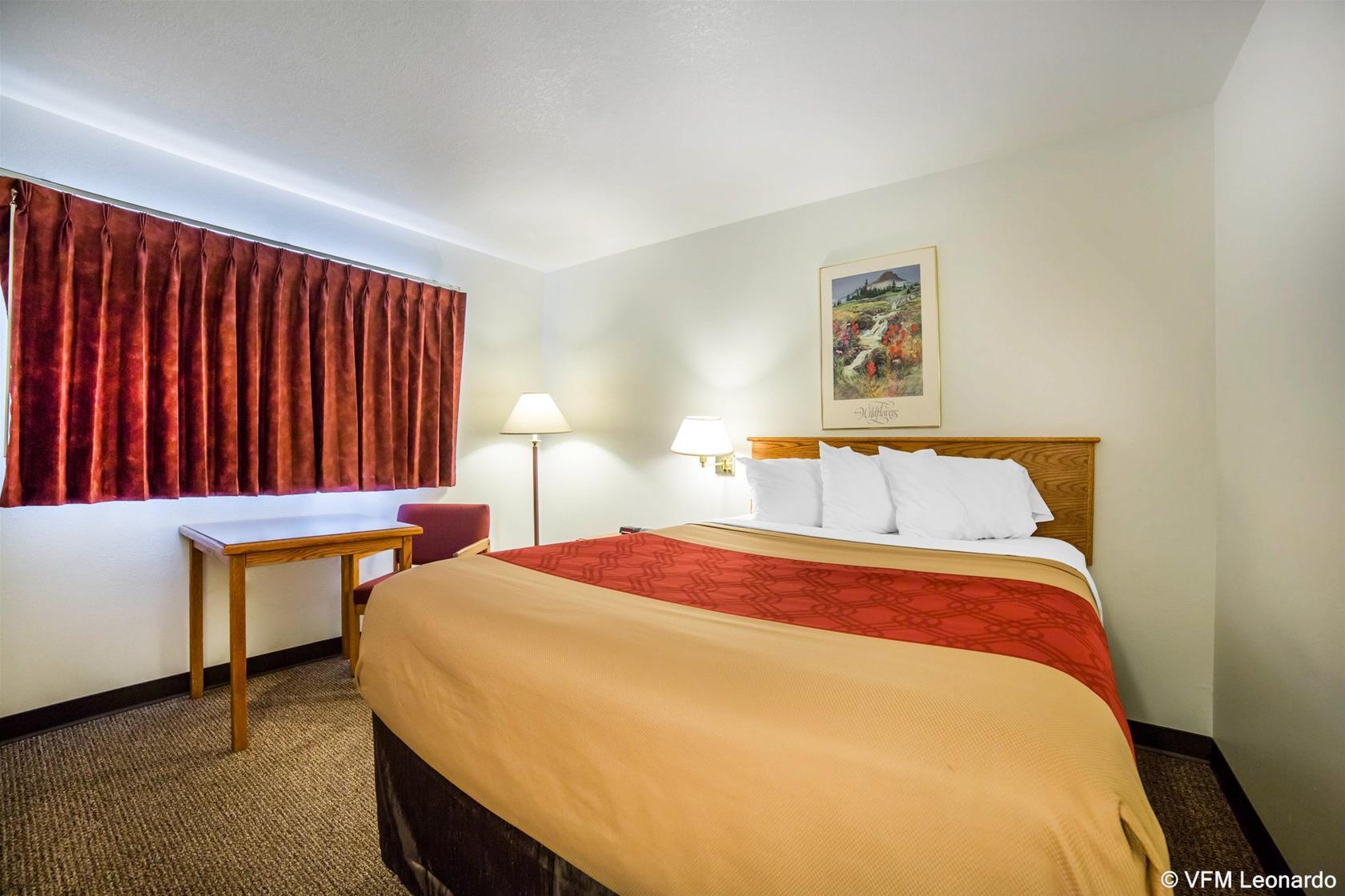 Alojamento de Turismo Selvagem Baymont By Wyndham *